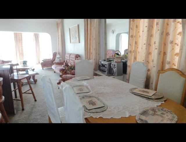 3 BEDROOM HOUSE FOR SALE IN HOMESTEAD